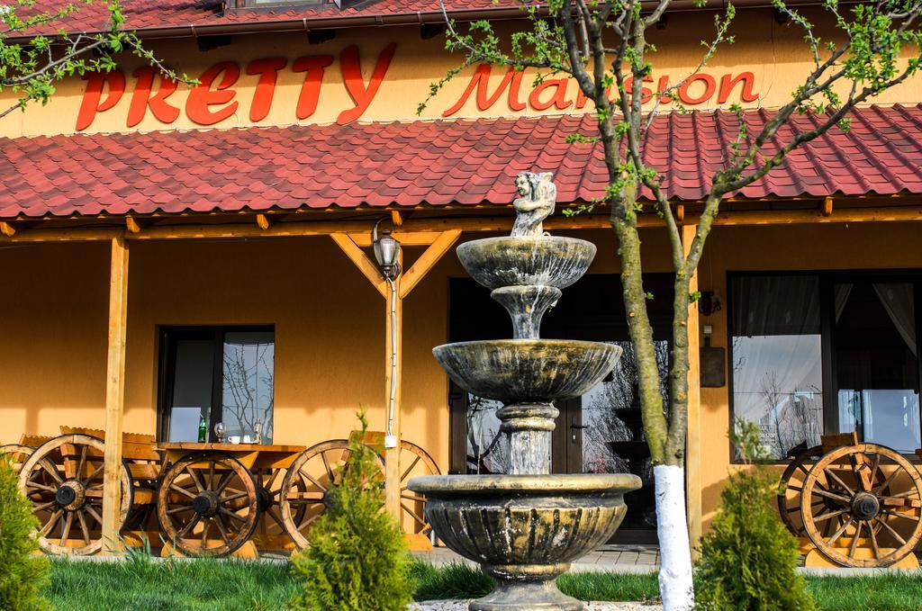Pretty Mansion Hotel Homorog Exterior photo